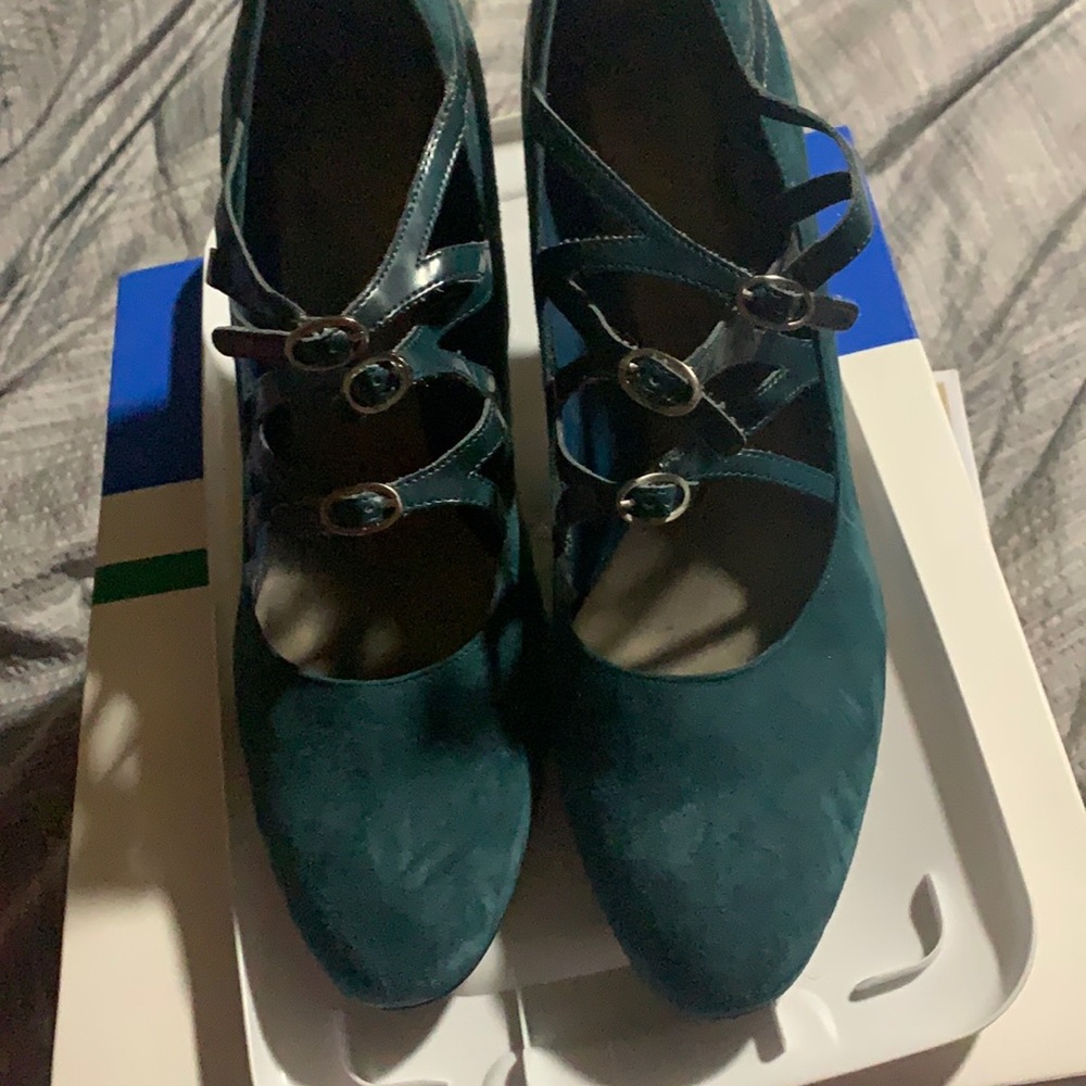 Nine West